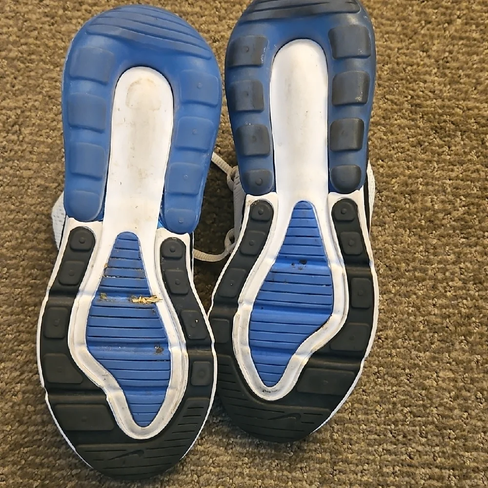 Nike Air Max 270 in White and Blue 6Y - Picture 4 of 6